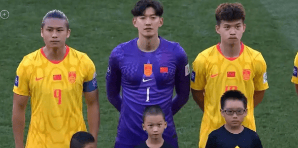 九游娱乐登录入口-国足0-2速溃喀麦隆：541防线崩塌，首胜希望恐成泡影